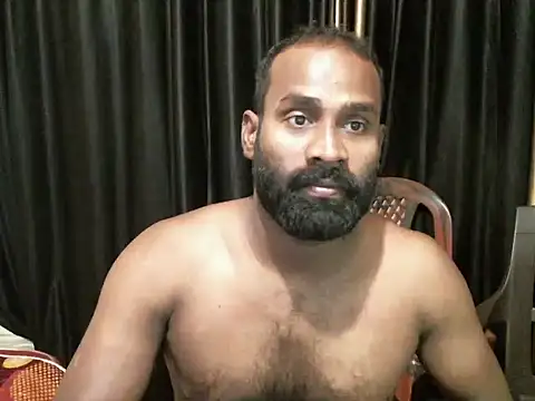 Snapshot of indian2 chatting on 03.11.25 indian2 online show from 03.11.25