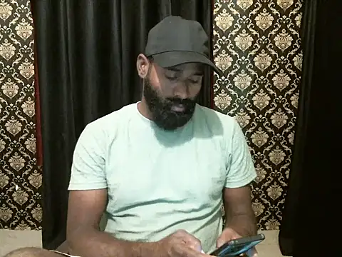 Snapshot of indian2 chatting on 10.11.25 indian2 online show from 10.11.25