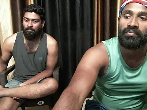 Snapshot of indian2 chatting on 11.14.25 indian2 online show from 11.14.25