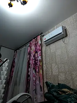 EffectFiona online show from 09.30.25