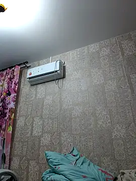 EffectFiona online show from 12.03.25