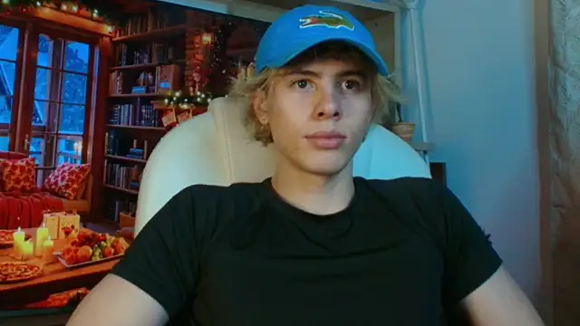 Snapshot of dimitri_tv chatting on 12.16.25 dimitri tv online show from 12.16.25