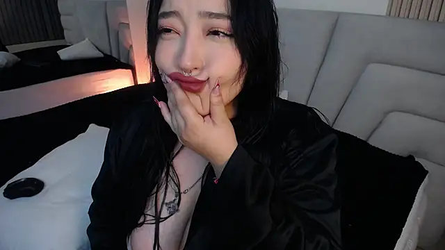 Miss Loise online show from 10.24.25