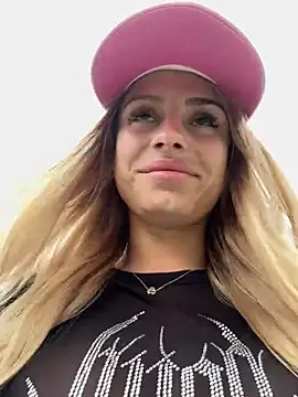 BritneyDimond online show from 12.22.24