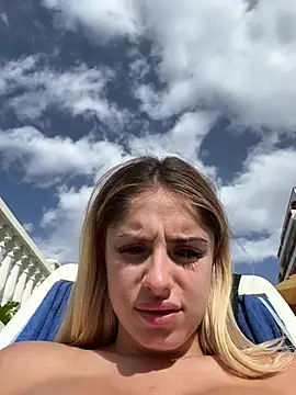 BritneyDimond online show from 12.23.24