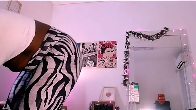 Snapshot of Kenya_Agu chatting on 12.10.24 Kenya Agu online show from 12.10.24