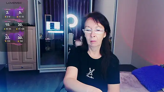 Snapshot of Celine_Faer1 chatting on 05.14.26 Celine Faer1 online show from 05.14.26