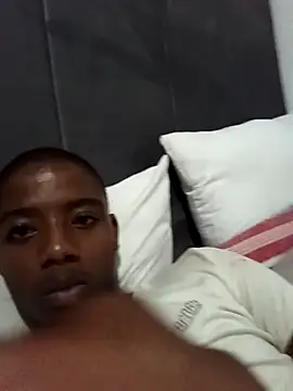 BLACK BOTTOM03 online show from 01.05.26