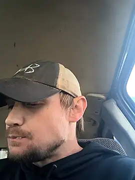 Snapshot of Midwestalpha chatting on 11.09.25 Midwestalpha online show from 11.09.25