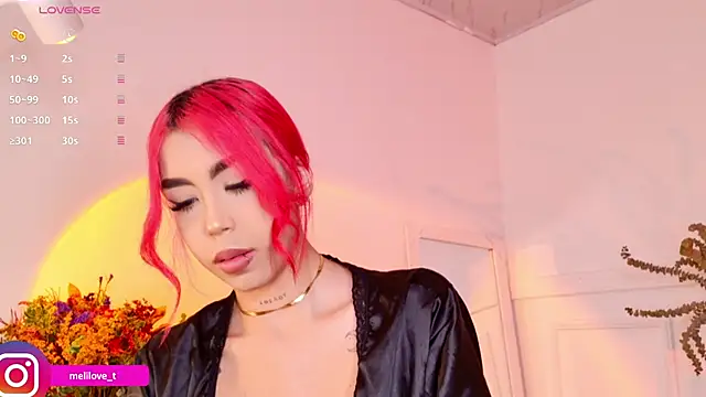 Mely-taylor online show from 02.10.25