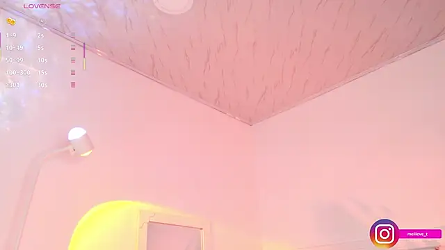 Mely-taylor online show from 11.07.25