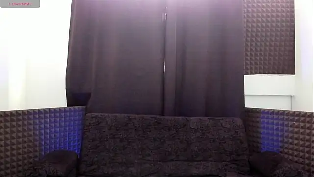 Snapshot of jhonnysnow17 chatting on 06.14.26 jhonnysnow17 online show from 06.14.26