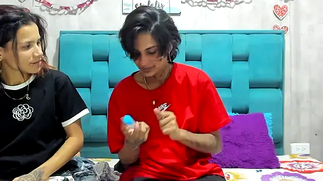 chicamir22 online show from 09.12.25