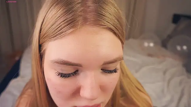 EllenReeves online show from 03.08.25