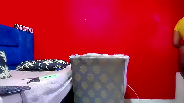 Snapshot of Lelety79 chatting on 10.05.25 Lelety79 online show from 10.05.25