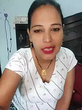 Snapshot of Poojabhabi101 chatting on 12.07.24 Poojabhabi101 online show from 12.07.24