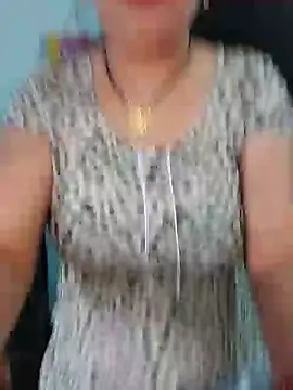 Snapshot of Poojabhabi101 chatting on 12.15.24 Poojabhabi101 online show from 12.15.24