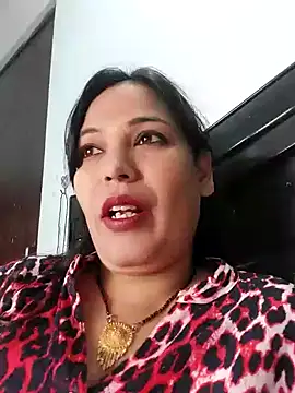 Snapshot of Poojabhabi101 chatting on 12.16.24 Poojabhabi101 online show from 12.16.24