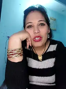 Snapshot of Poojabhabi101 chatting on 01.07.25 Poojabhabi101 online show from 01.07.25