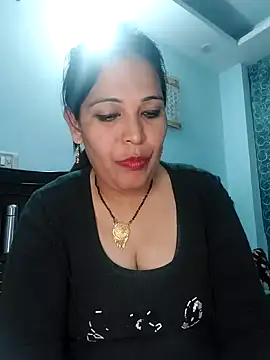 Snapshot of Poojabhabi101 chatting on 01.15.25 Poojabhabi101 online show from 01.15.25