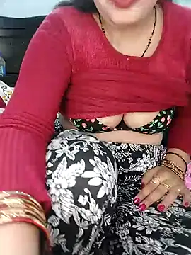 Snapshot of Poojabhabi101 chatting on 01.21.25 Poojabhabi101 online show from 01.21.25