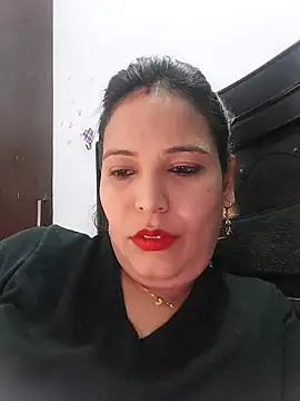Snapshot of Poojabhabi101 chatting on 01.31.25 Poojabhabi101 online show from 01.31.25