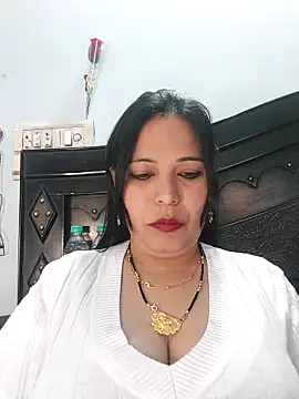Snapshot of Poojabhabi101 chatting on 02.20.25 Poojabhabi101 online show from 02.20.25