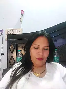 Snapshot of Poojabhabi101 chatting on 02.20.25 Poojabhabi101 online show from 02.20.25