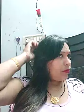 Snapshot of Poojabhabi101 chatting on 02.25.25 Poojabhabi101 online show from 02.25.25