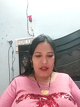 Snapshot of Poojabhabi101 chatting on 03.02.25 Poojabhabi101 online show from 03.02.25