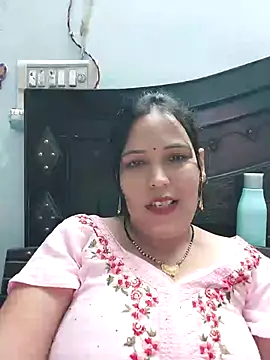 Snapshot of Poojabhabi101 chatting on 09.09.25 Poojabhabi101 online show from 09.09.25