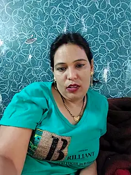 Snapshot of Poojabhabi101 chatting on 09.11.25 Poojabhabi101 online show from 09.11.25