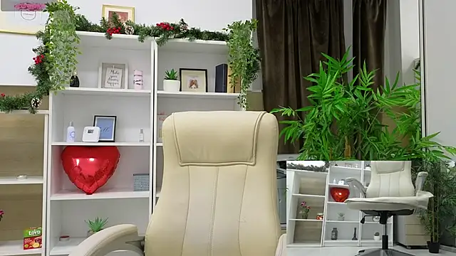 SelineSole online show from 01.03.25