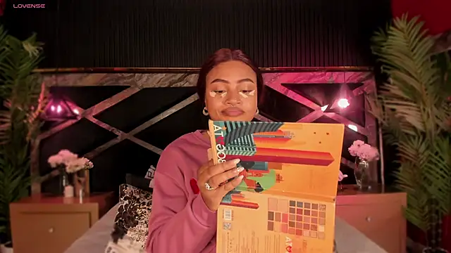 Aluna sweet online show from 09.18.25