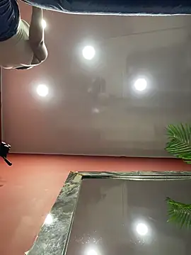 Aluna sweet online show from 10.09.25