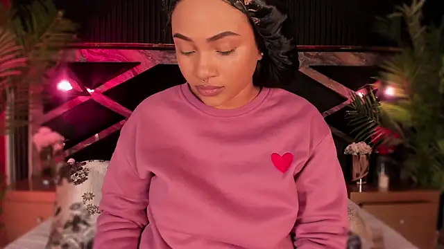 Aluna sweet online show from 11.08.25