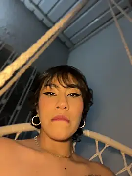 Snapshot of ZahaRoseee chatting on 03.26.26 ZahaRoseee online show from 03.26.26