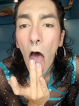 Snapshot of mal_x chatting on 03.21.25 mal x online show from 03.21.25