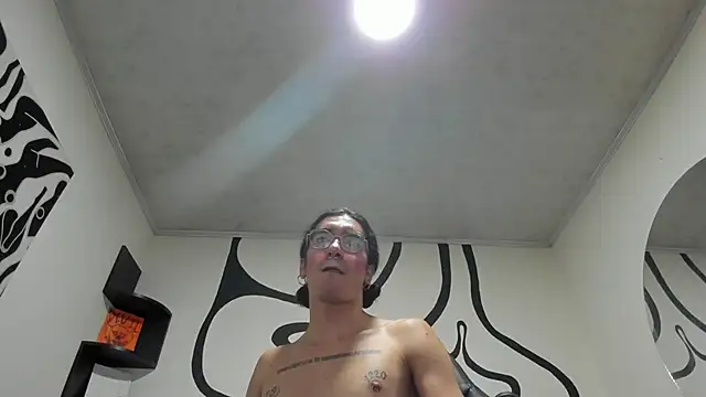 Snapshot of mal_x chatting on 11.09.25 mal x online show from 11.09.25