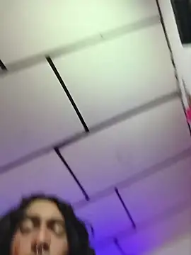 Snapshot of mal_x chatting on 02.18.26 mal x online show from 02.18.26