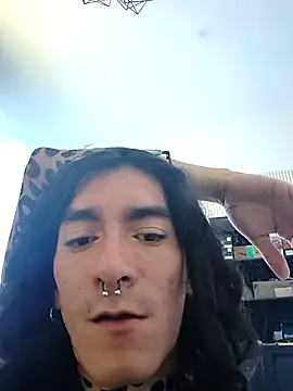 Snapshot of mal_x chatting on 03.31.26 mal x online show from 03.31.26