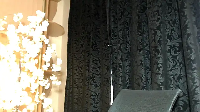 Mika Gold online show from 01.03.25