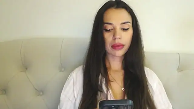 Mika Gold online show from 09.15.25