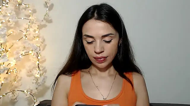 Mika Gold online show from 10.15.25