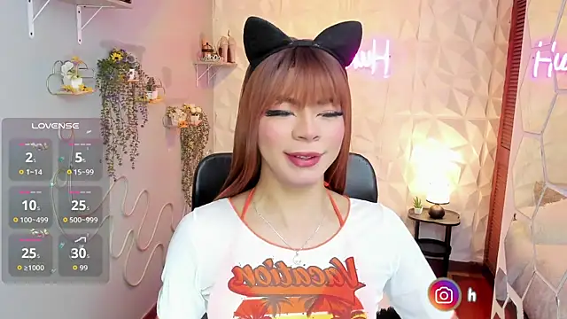 Snapshot of hurrencam chatting on 11.03.25 hurrencam online show from 11.03.25