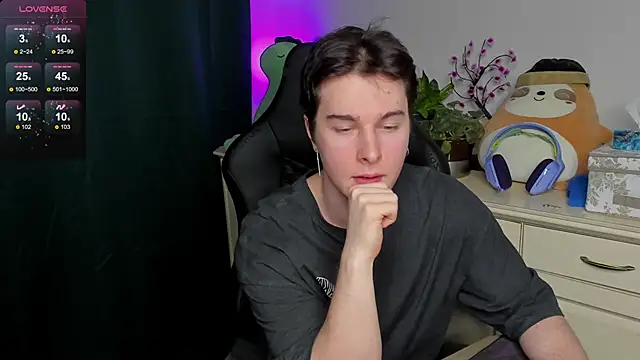 Vincent Strong online show from 02.04.26