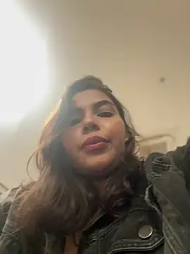 GigiiStone online show from 12.17.24