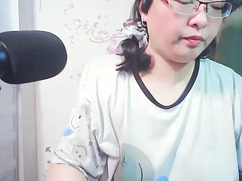 Snapshot of xiaorou-z chatting on 02.25.26 xiaorou-z online show from 02.25.26