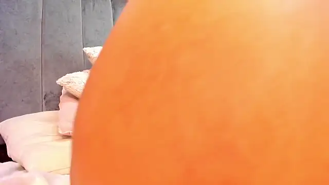 Snapshot of HannaTaylor chatting on 01.16.25 HannaTaylor online show from 01.16.25