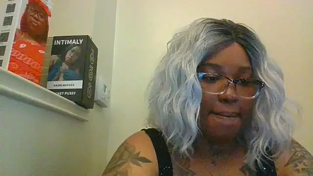 Snapshot of ShaBrimDaPornstar chatting on 01.06.26 ShaBrimDaPornstar online show from 01.06.26